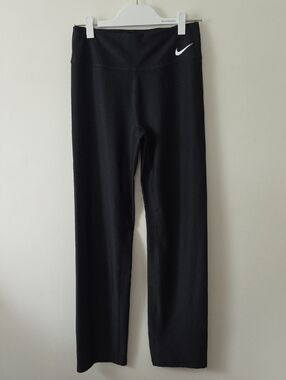 Nike Dri-Fit Black Athletic Leggings - Straight Fit Comfort Stretch Medium